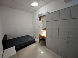 Changi Road (D14), Shop House #466387101